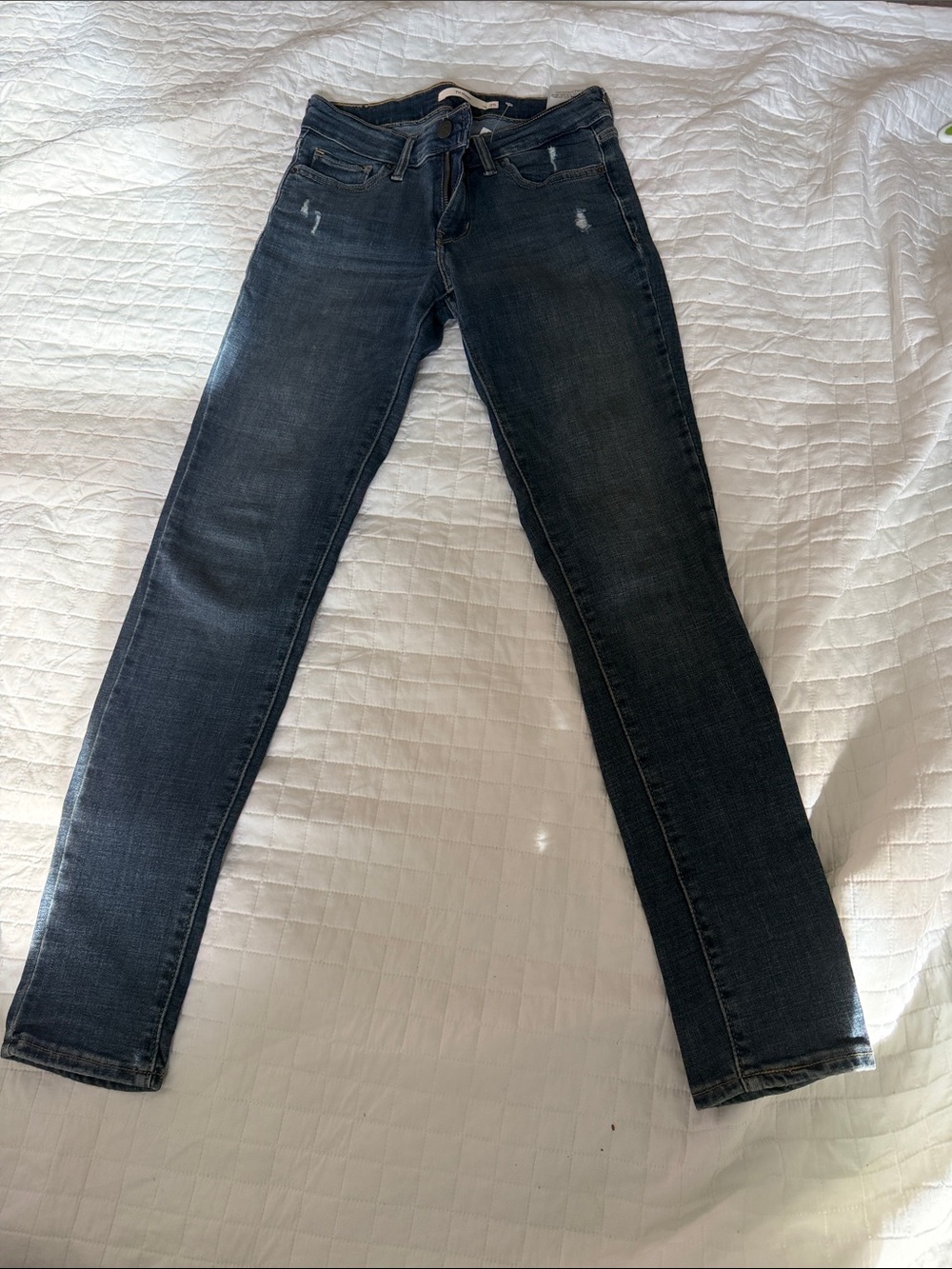 Levi's Women's Dark Indigo Skinny Jeans